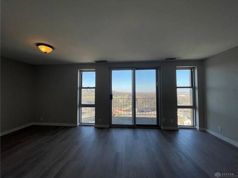 Building Photo - 2230 S Patterson Blvd