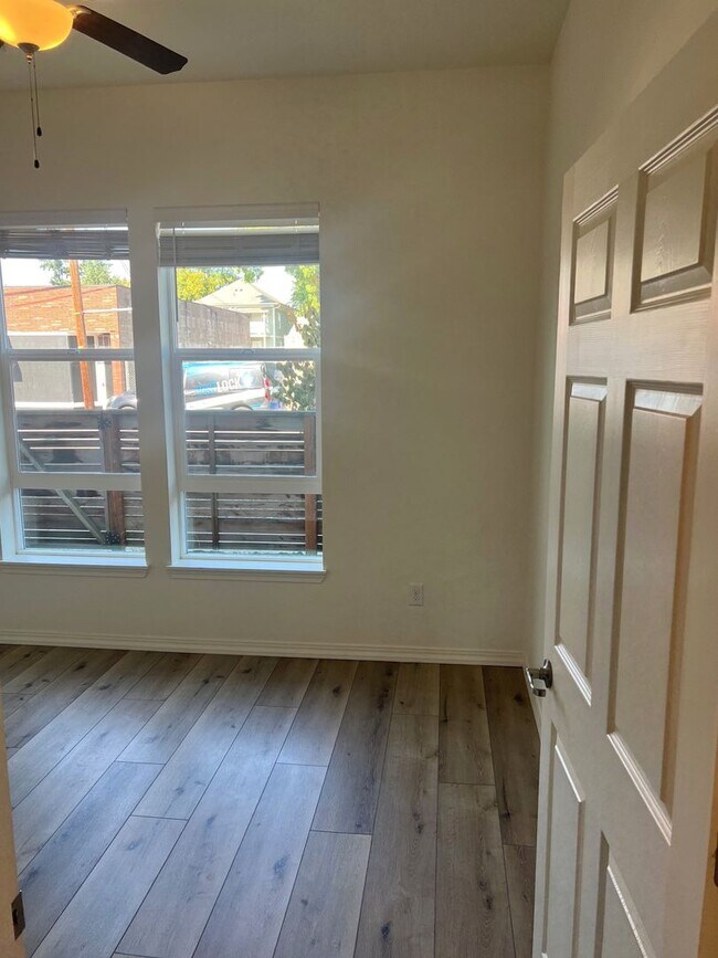 Building Photo - Evergreen Multiplex