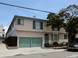 Building Photo - 1521 E 2nd Street