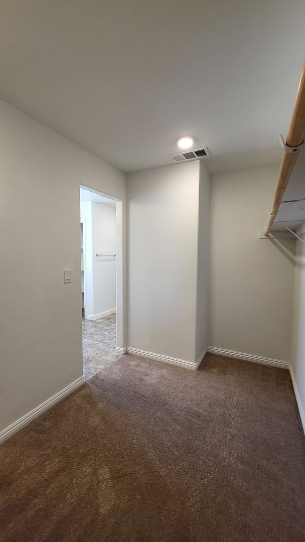 Building Photo - TESORA PAHRUMP - E. Summit Avenue