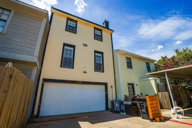 Building Photo - 1401 Oden St