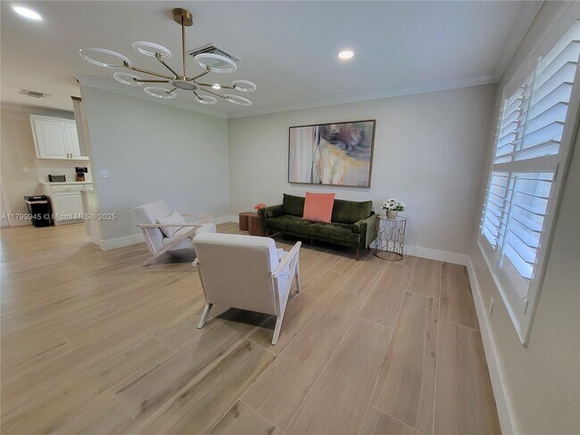 Building Photo - 913 Lighthouse Dr
