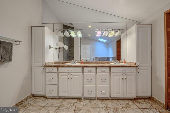 Building Photo - 2101 Tufton Ave