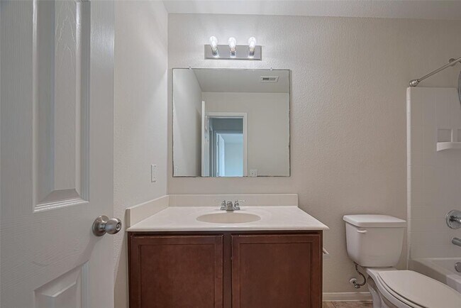 Building Photo - 20111 Brookwood Holw
