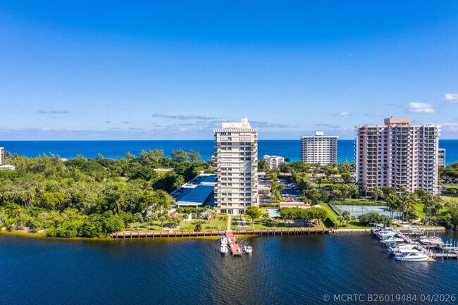 Building Photo - 2121 N Ocean Blvd