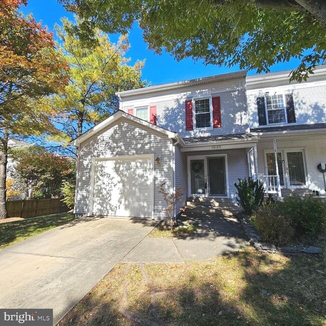 Building Photo - 13120 Misty Glen Ln
