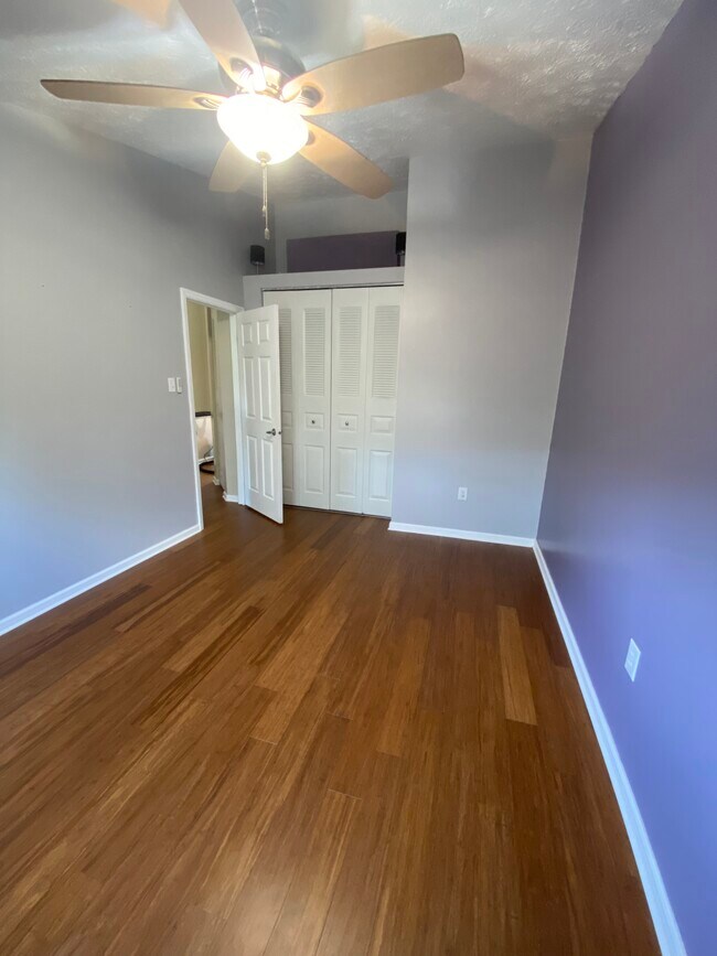 1st Bedroom - 2519 Hawthorne Dr