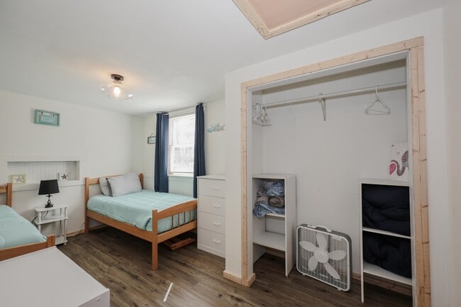 Building Photo - 40 Chemung Rd