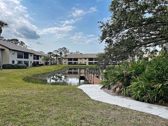 Building Photo - 2BD/2BA Mission Lakes Condo