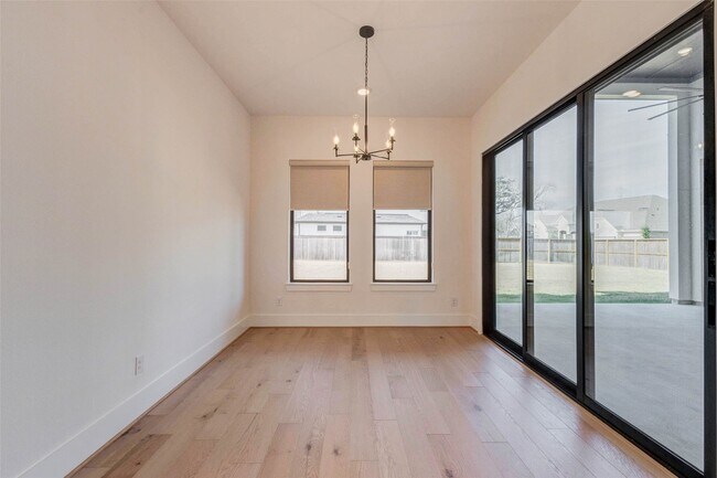 Building Photo - 1327 Crown Frst Dr
