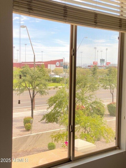Building Photo - 2401 E Rio Salado Pkwy