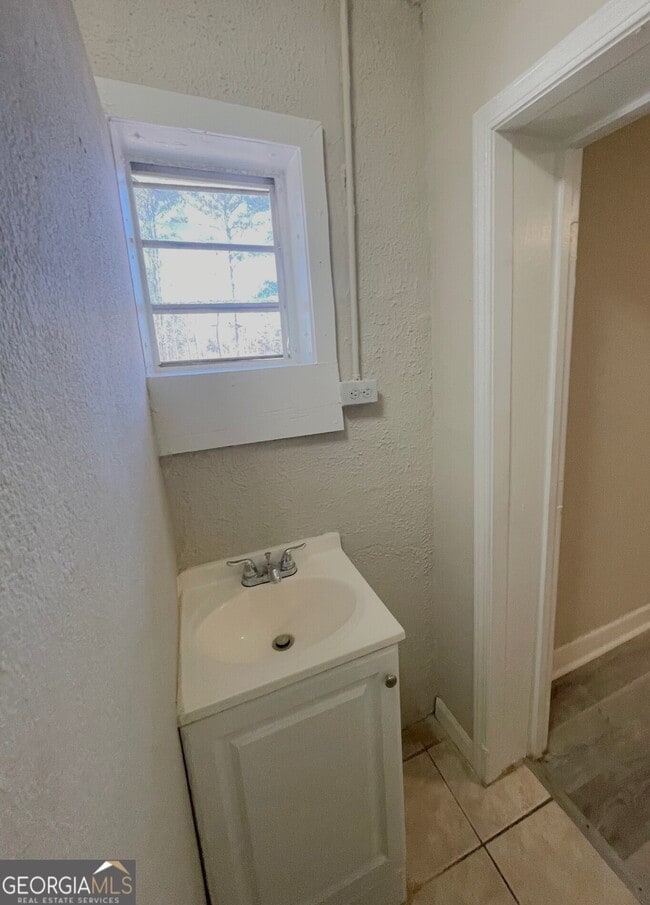 Building Photo - 8020 Colquitt St