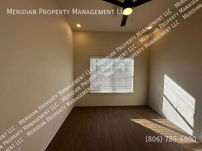 Building Photo - 5912 Erskine St