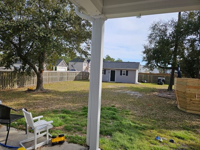 Building Photo - Beautiful unfurnished 5 Bedroom 3 Bath home in The Preserve at Tidewater Sneads Ferry