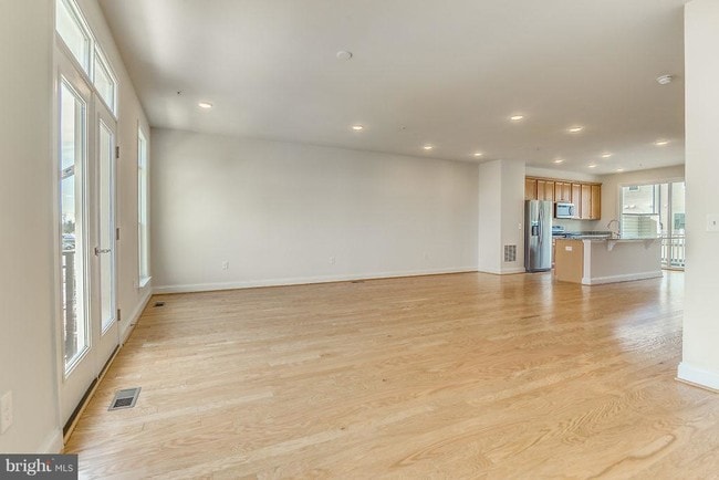 Building Photo - 22589 Amendola Terrace