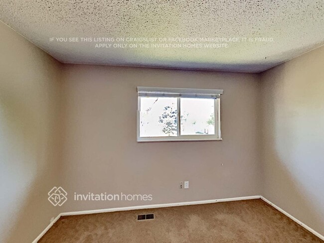 Building Photo - 8913 W 92nd Ave