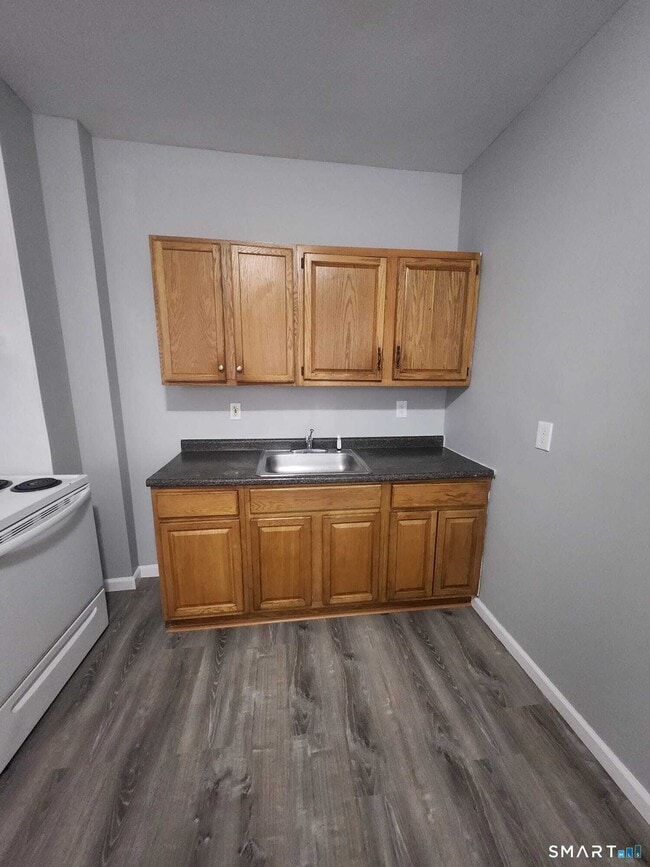 Building Photo - 31 Whitmore St