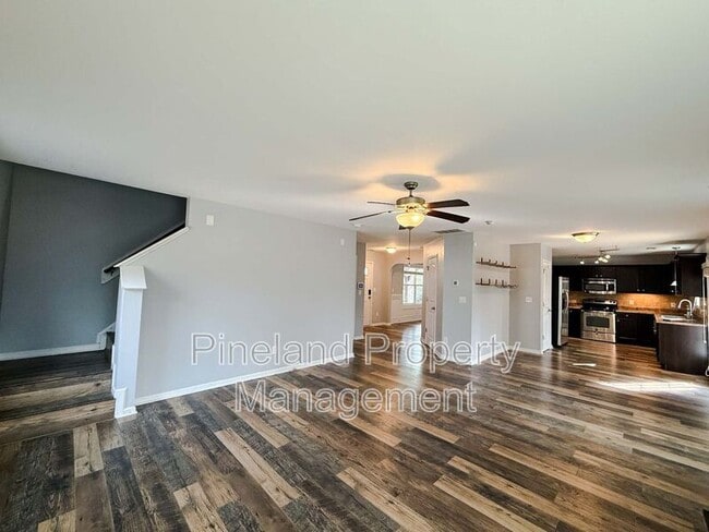 Building Photo - 1033- 164 Ladden Lane