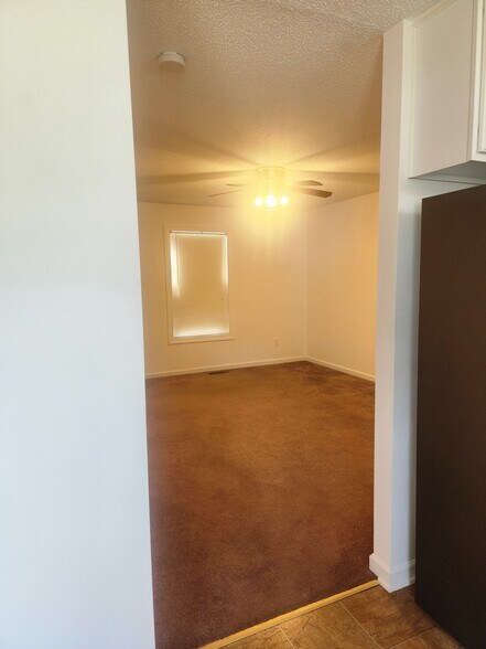 Dining Room - 837 Shackleton Rd