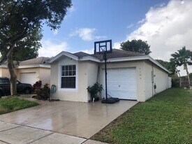 Building Photo - 4109 Eastridge Cir
