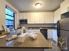 Building Photo - 1 bedroom in SUNNYSIDE NY 11104