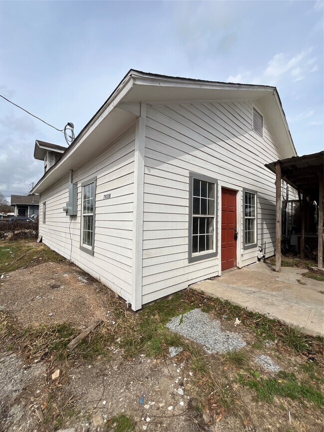 Building Photo - 7933 Brays St