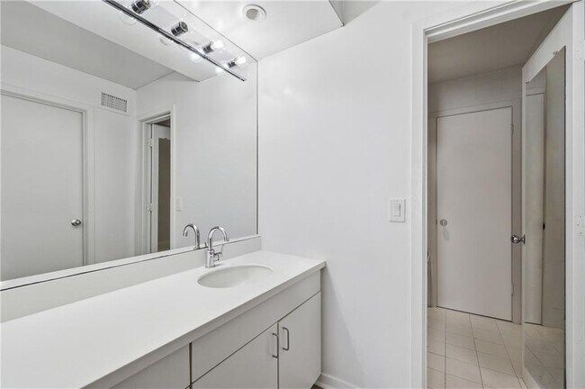 Building Photo - 13 Heards Overlook Ct NW