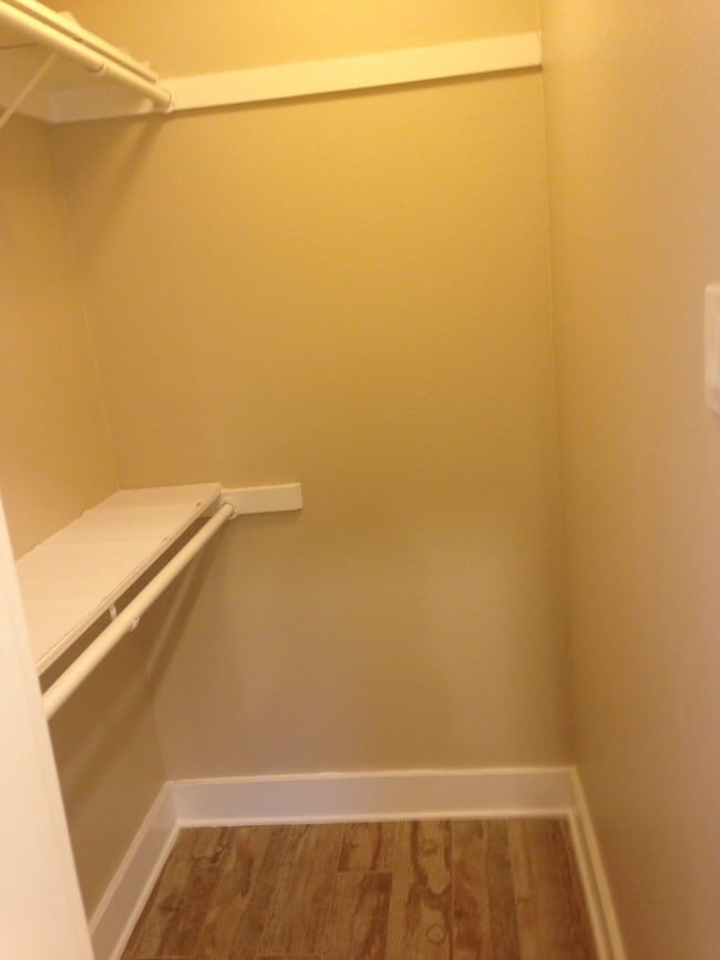 Walk in closet - 4020 Massachusetts E St