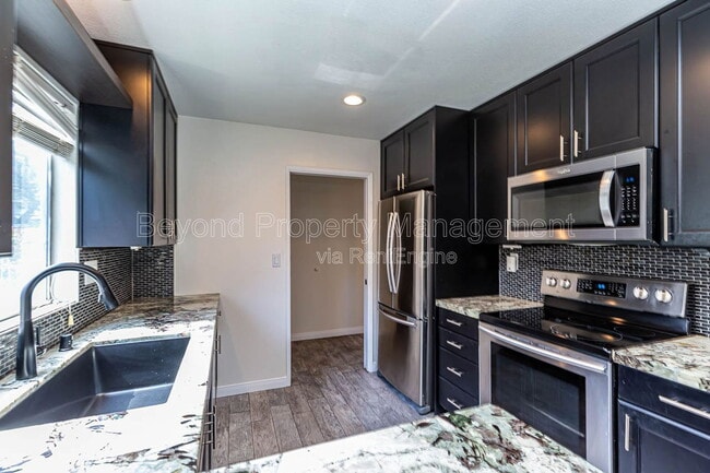 Building Photo - 3661 Cactusview Dr