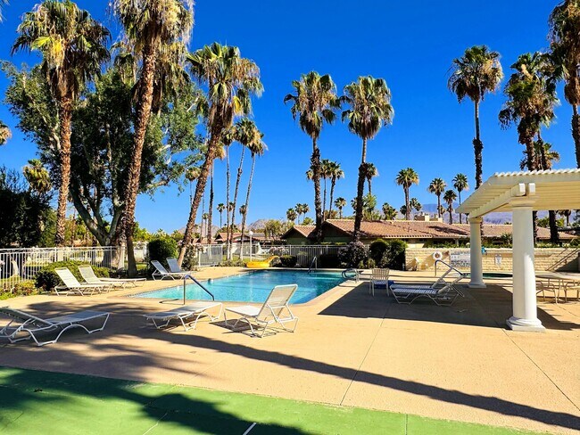 Building Photo - 75245 Vista Corona