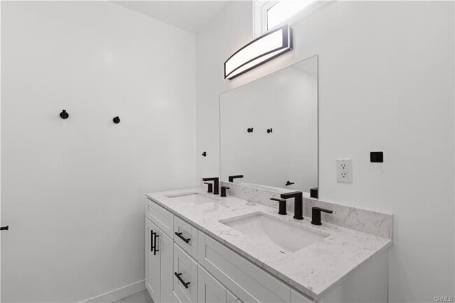 Building Photo - 4955 Alatar Dr