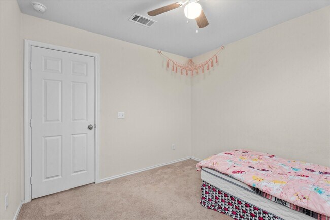 Building Photo - 1714 Avocet Way