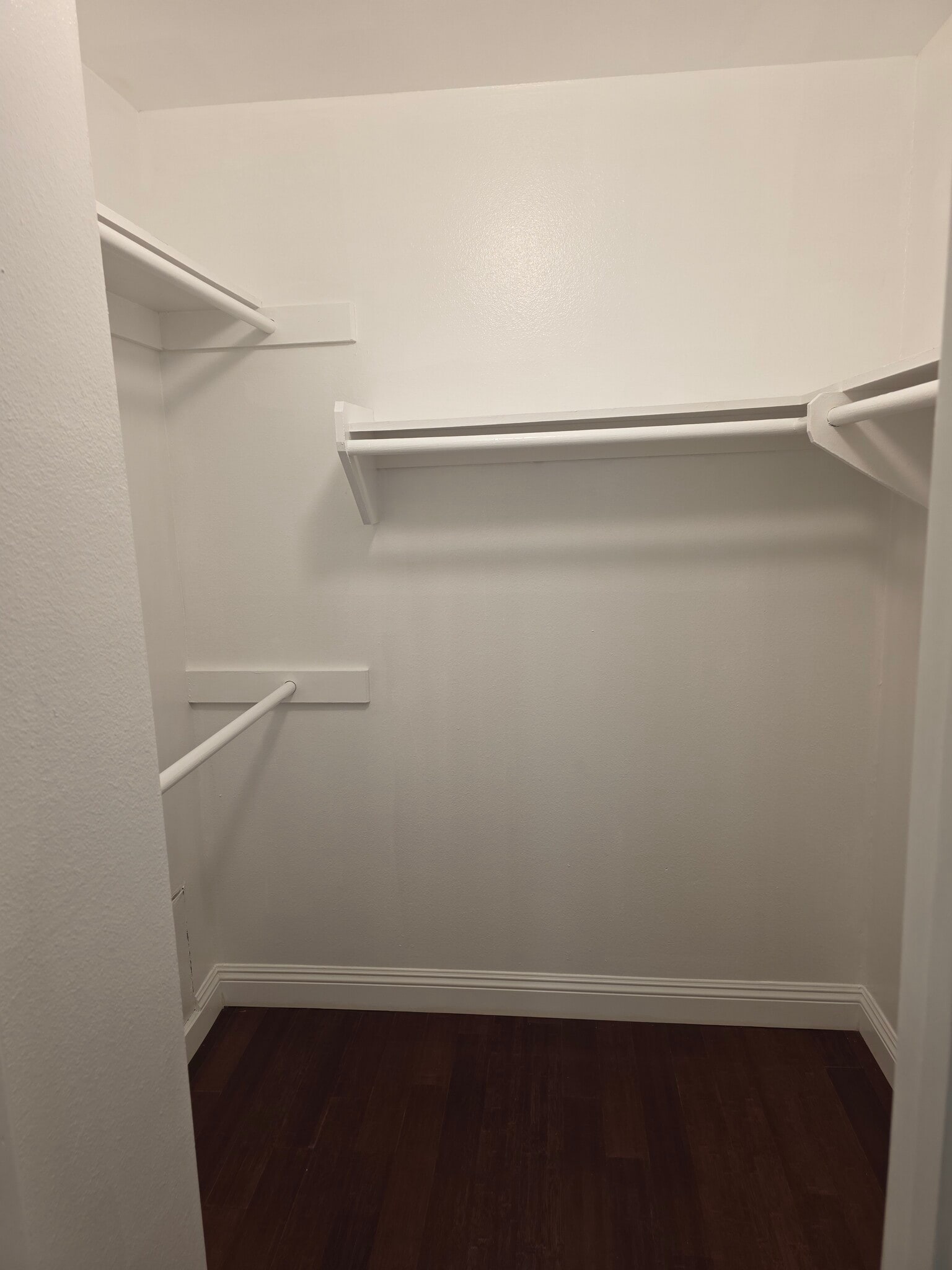Walk In Closet - 330 S Mentor Ave