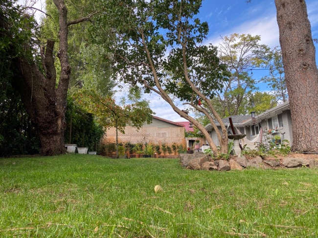 Building Photo - 3945 S Elmgrove St