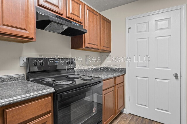 Building Photo - 3202 Fairington Club Dr