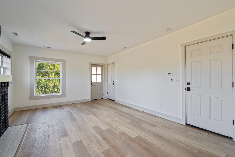 Building Photo - 605-607-607 S Champion Ave