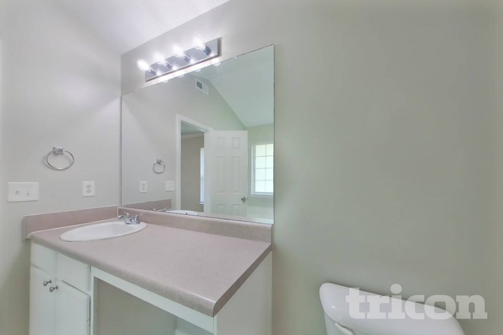 Building Photo - 5733 Partin Ln