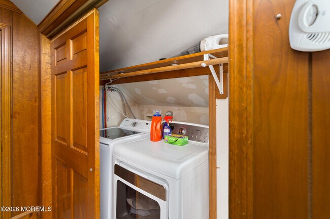 Building Photo - 16 Archertown Rd