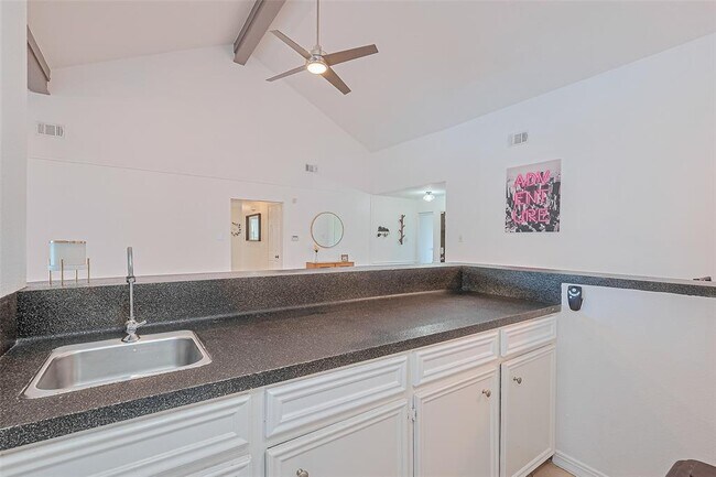 Building Photo - 8018 Zimmermann Dr