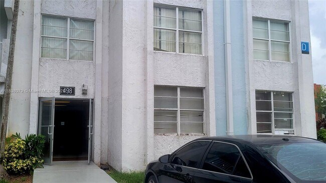 Building Photo - 498 NW 165th St