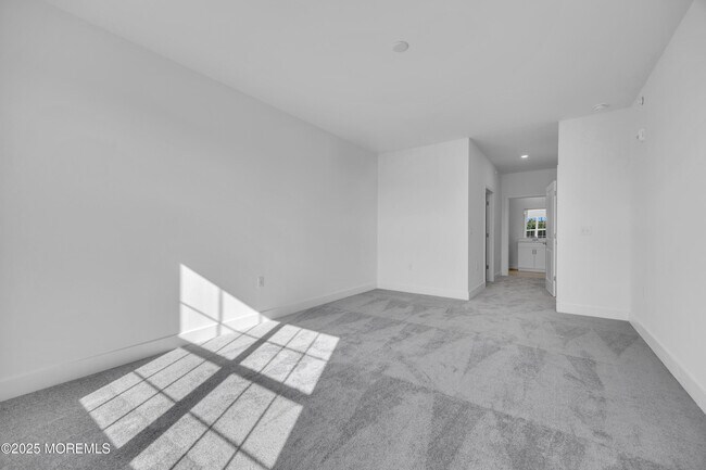 Building Photo - 28311 Radford Ct