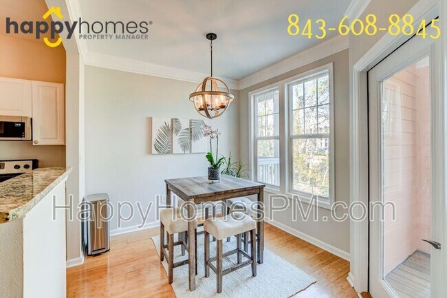 Building Photo - 2223 Chatelain Way