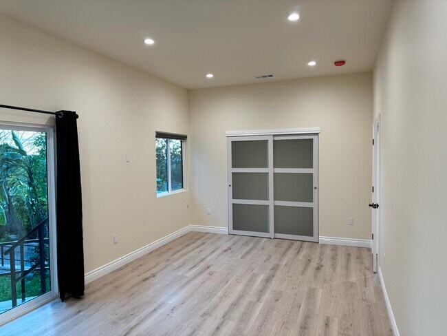 Building Photo - 9857 Foothill Blvd