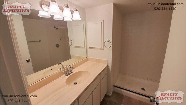 Building Photo - The Villages at Midvale Park - 2 Bedroom and 2 bathroom Condo