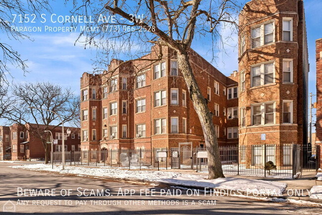 Building Photo - 7152 S Cornell Ave