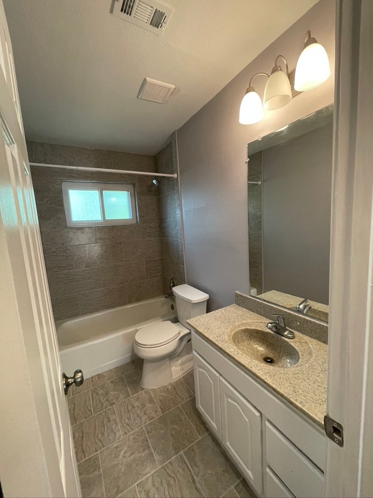 Building Photo - 301 Cypress St