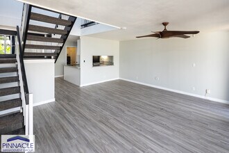 Building Photo - 95-100 Kipapa Dr. #429