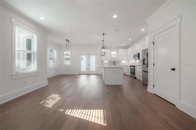 Building Photo - 807 E Ida St