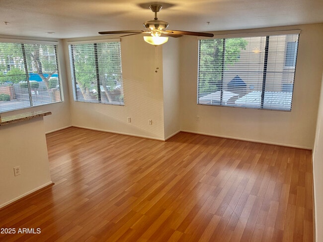 Building Photo - 1701 E Colter St