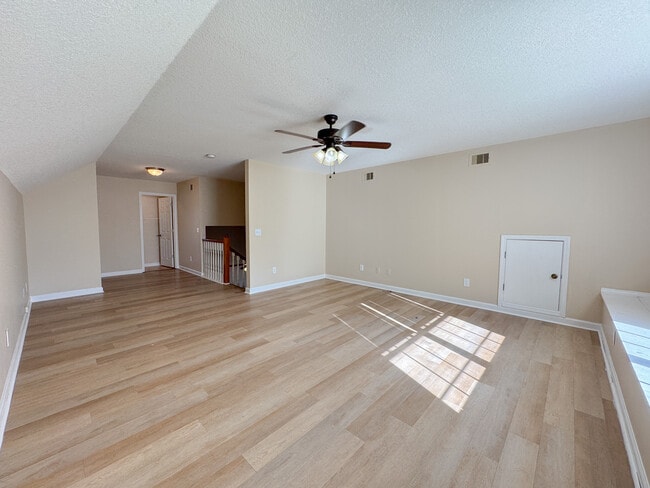 Building Photo - 8585 Clito Rd